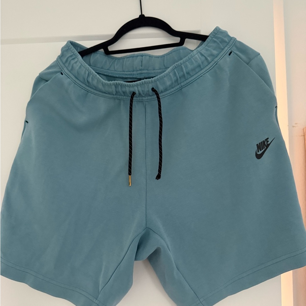 Nike Men's Teal Athletic Shorts
